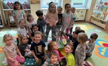 Grupę I odwiedziła mama Neli i bardzo przyjazne papużki
